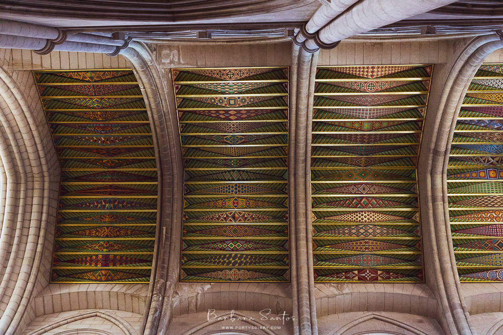 Ceiling details in Catedral de Nuestra Senora de la Almudena